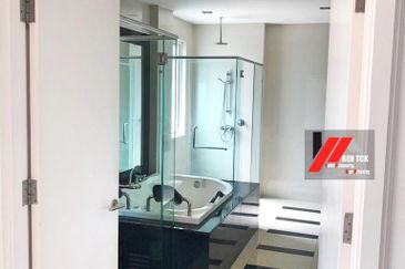 Rafflesia @ The Hill