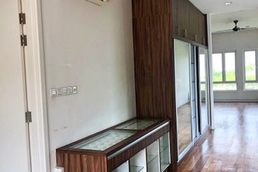 Rafflesia @ The Hill