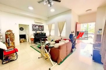 Rafflesia @ The Hill