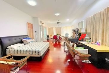 Rafflesia @ The Hill