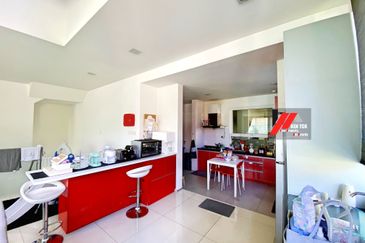 Rafflesia @ The Hill