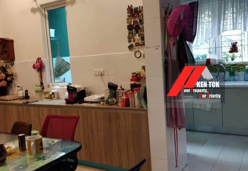 Rafflesia @ The Hill