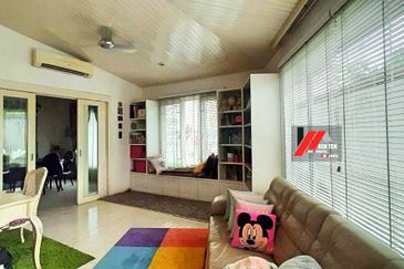 Rafflesia @ The Hill