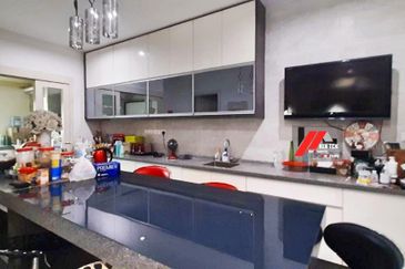 Rafflesia @ The Hill