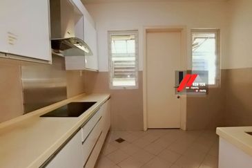 Rafflesia @ The Hill