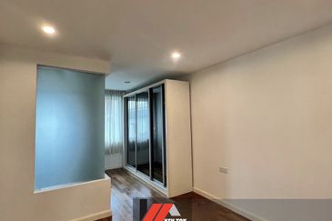 Rafflesia @ The Hill