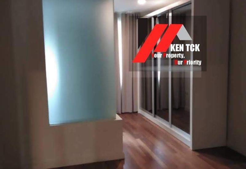 Rafflesia @ The Hill