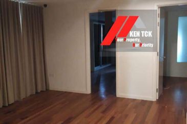 Rafflesia @ The Hill