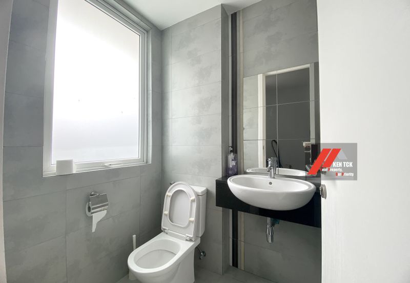 Rafflesia @ The Hill