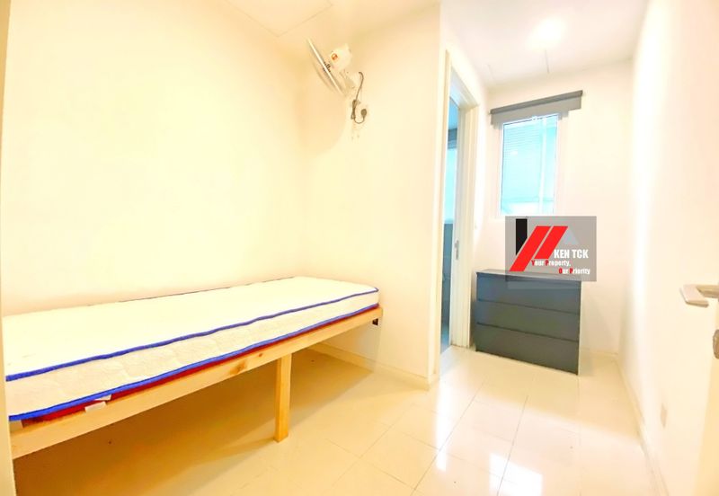 Rafflesia @ The Hill