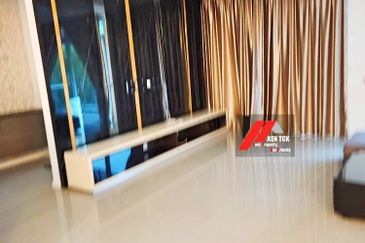 Rafflesia @ The Hill