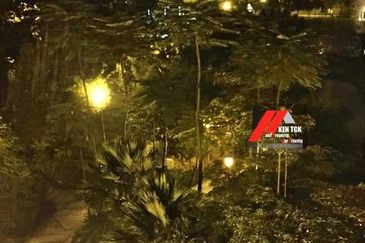 Rafflesia @ The Hill