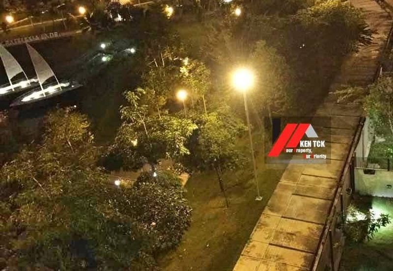 Rafflesia @ The Hill