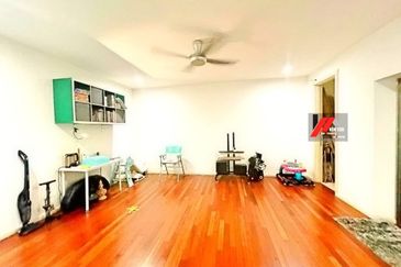 Rafflesia @ The Hill