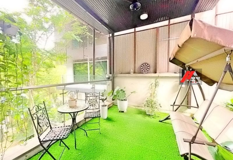 Rafflesia @ The Hill