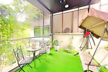 Rafflesia @ The Hill