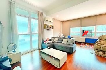 Rafflesia @ The Hill