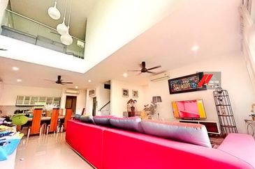 Rafflesia @ The Hill