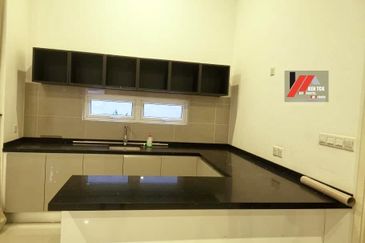 Rafflesia @ The Hill