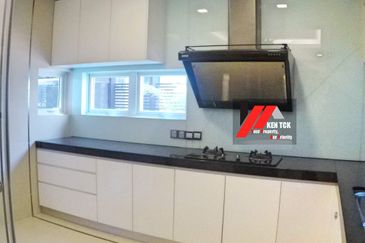 Rafflesia @ The Hill