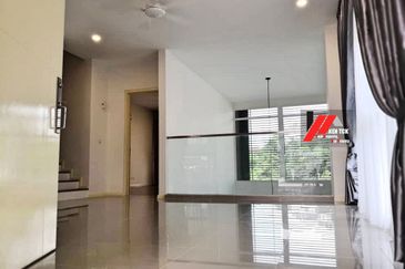 Rafflesia @ The Hill