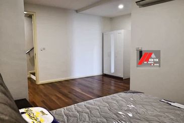 Rafflesia @ The Hill