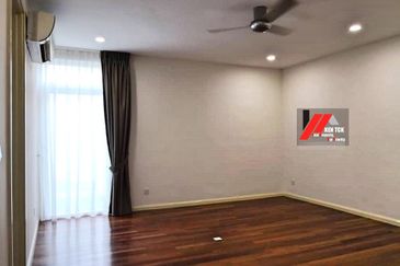 Rafflesia @ The Hill