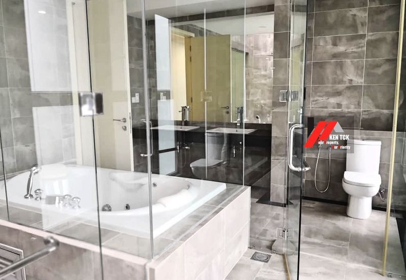 Rafflesia @ The Hill