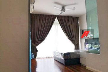 Rafflesia @ The Hill