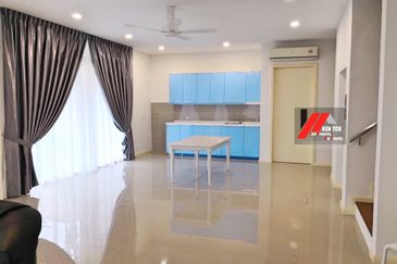 Rafflesia @ The Hill