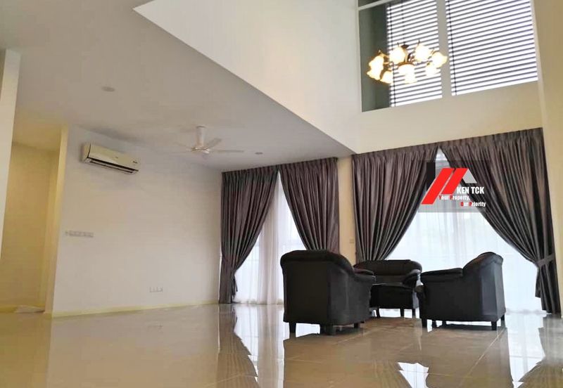 Rafflesia @ The Hill