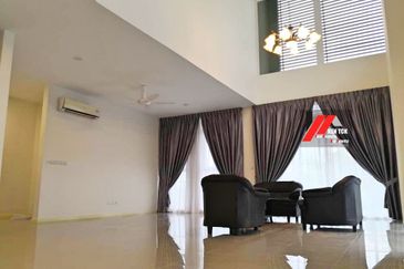 Rafflesia @ The Hill