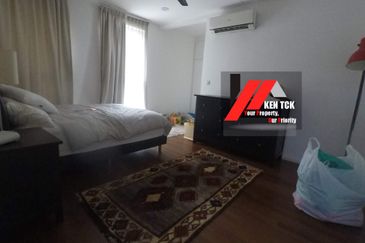 Rafflesia @ The Hill