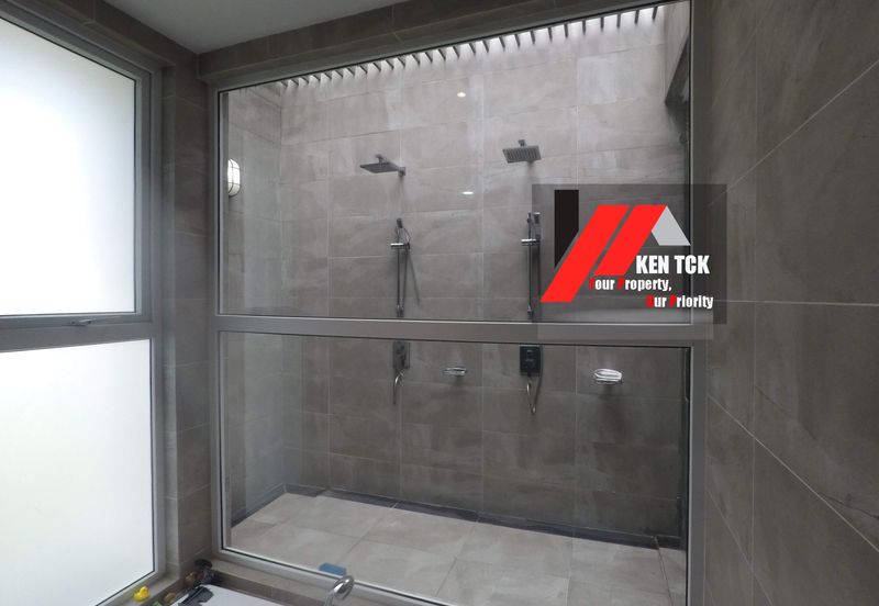 Rafflesia @ The Hill