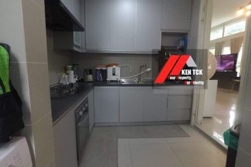 Rafflesia @ The Hill