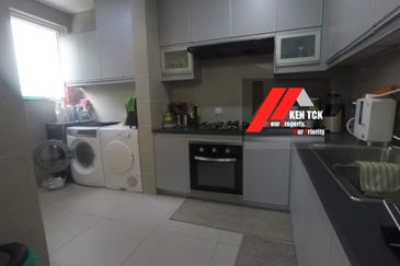 Rafflesia @ The Hill