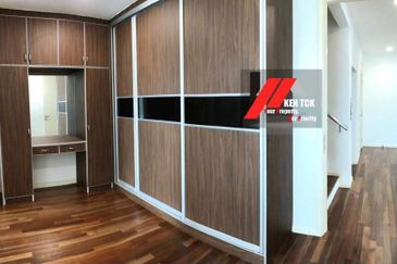 Rafflesia @ The Hill