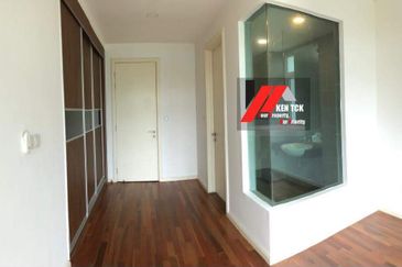 Rafflesia @ The Hill