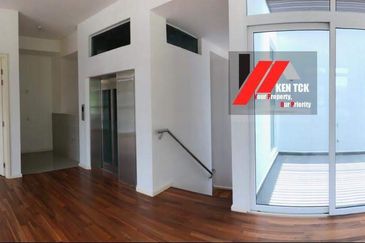 Rafflesia @ The Hill