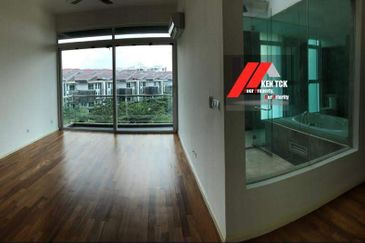 Rafflesia @ The Hill