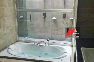 Rafflesia @ The Hill