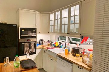 Rafflesia @ The Hill