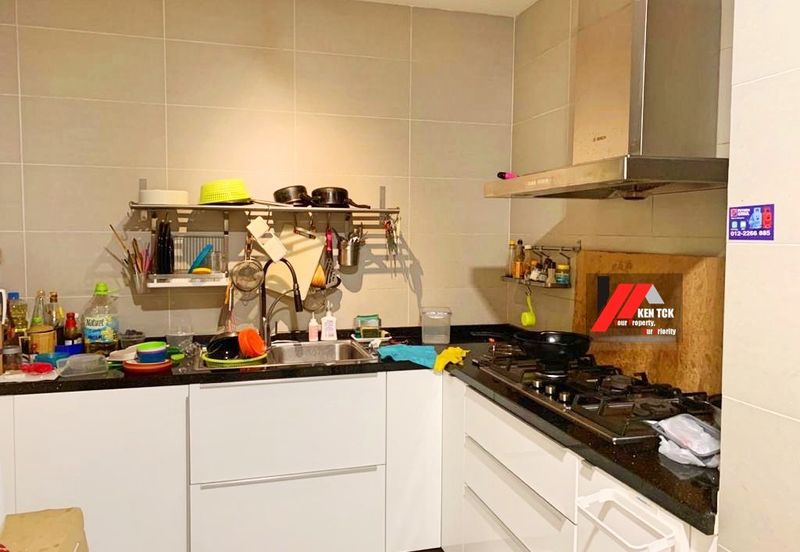 Rafflesia @ The Hill