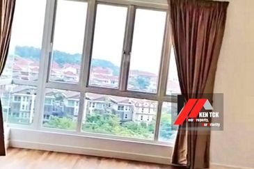 Rafflesia @ The Hill