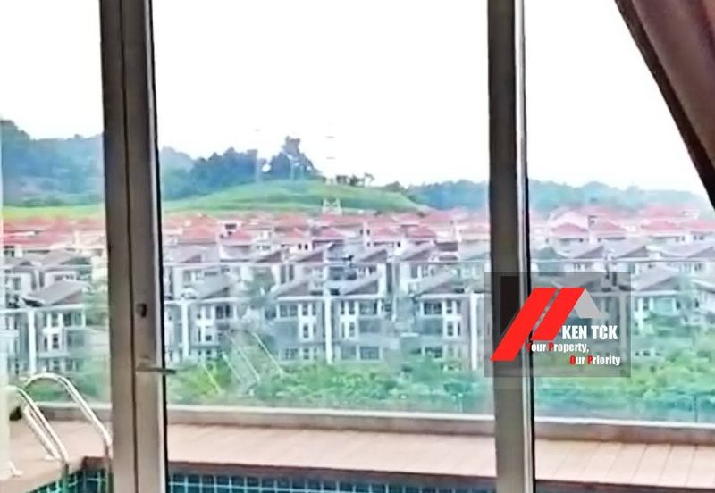 Rafflesia @ The Hill