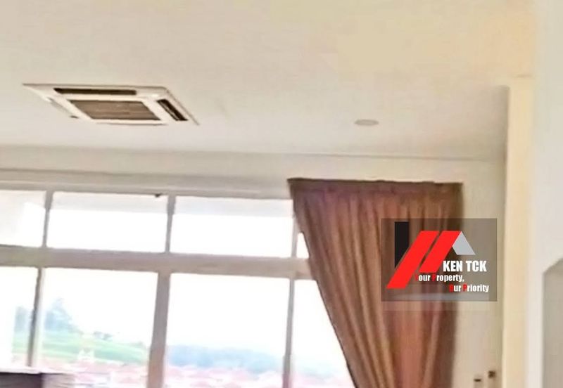 Rafflesia @ The Hill