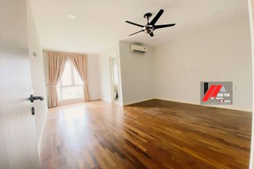 Rafflesia @ The Hill