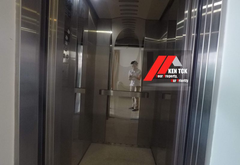 Rafflesia @ The Hill