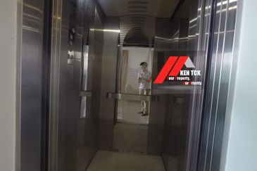 Rafflesia @ The Hill