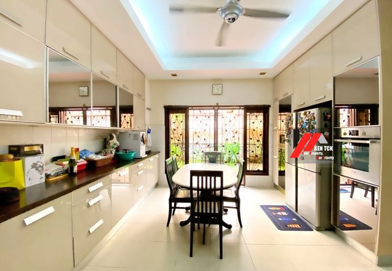 D Villa Botany, Kota Damansara